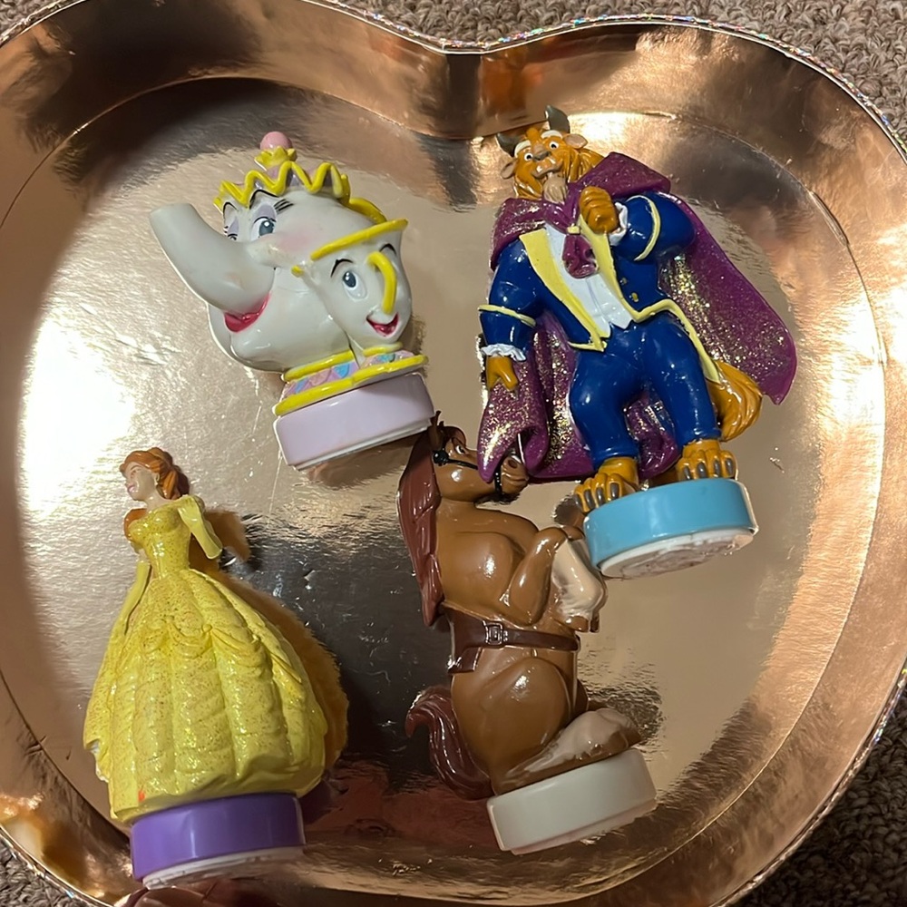 Set a beauty and the beast stamp set by Disney